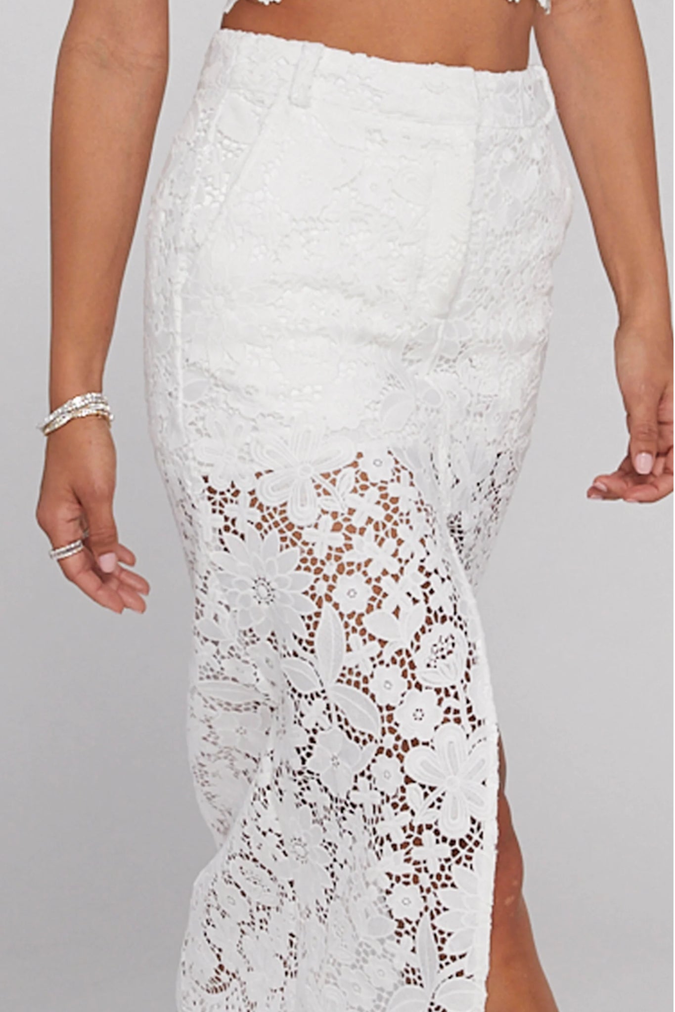 Missguided white lace skirt 2025