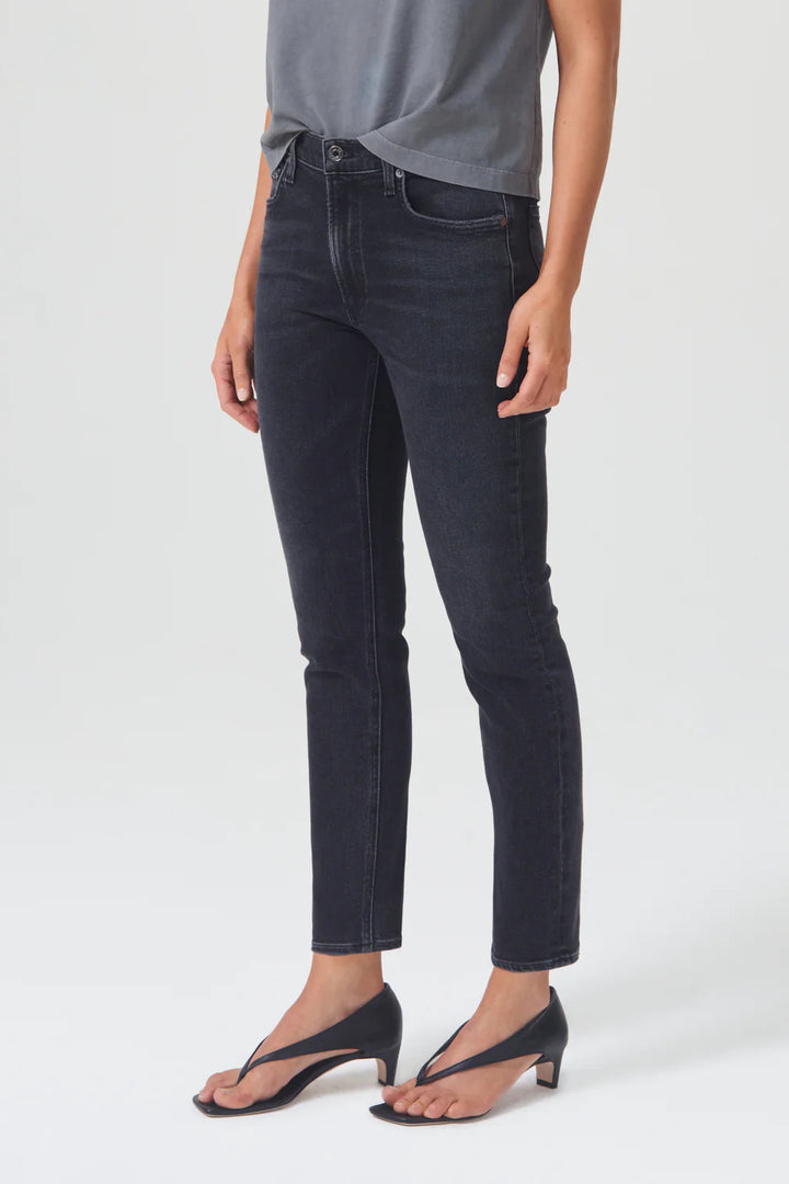 Willow Mid Rise Slim Crop